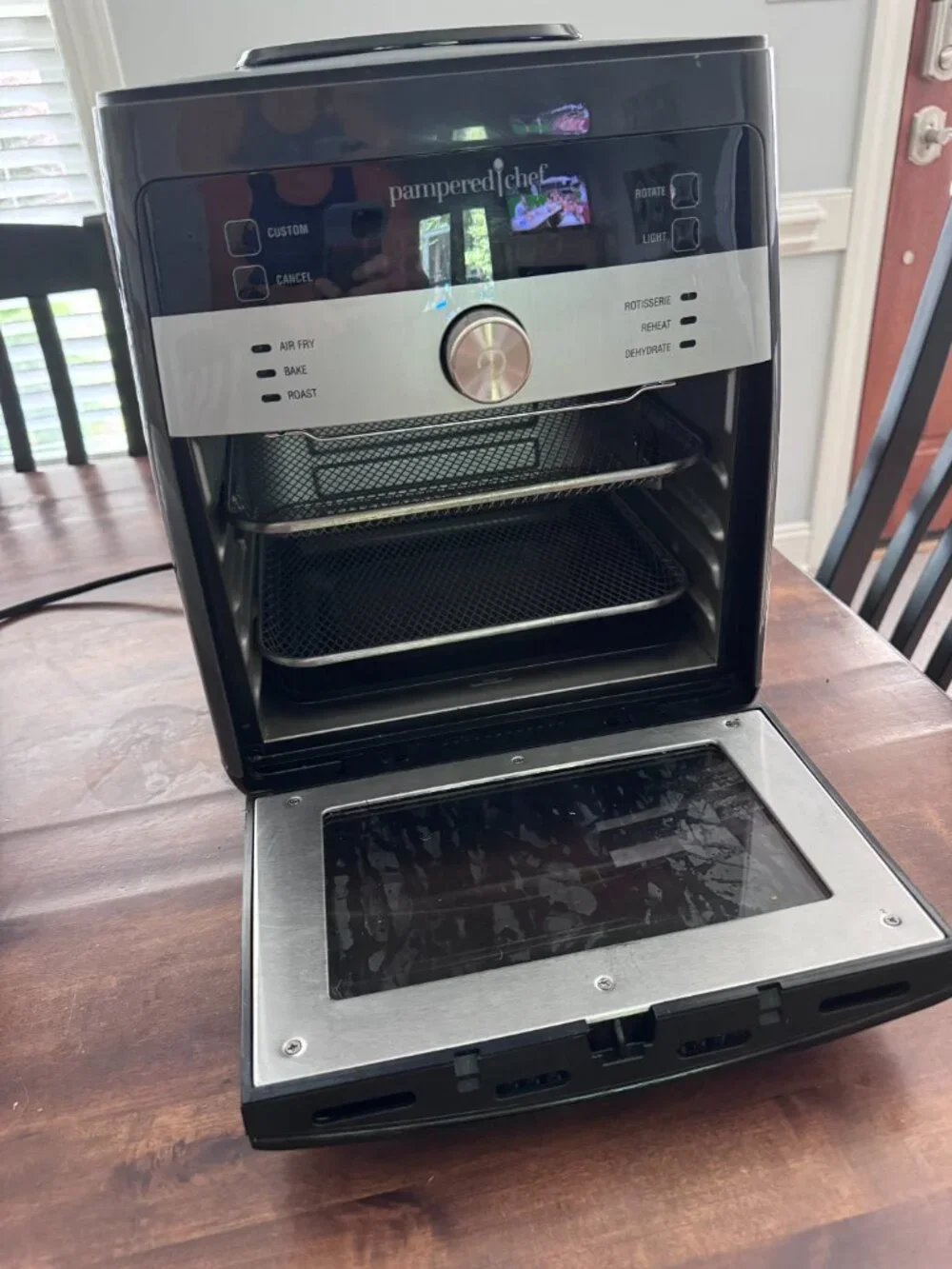 Pampered Chef Deluxe Air Fryer – Model 100194